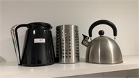 Keurig Pot and other kitchen items