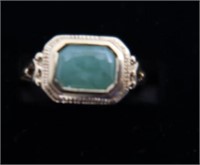 Ladies 14k Jade Ring--4.2 Grams Gross Weight