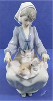Lladro #5739 Girl with Kittens
