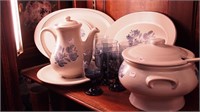 11 pieces of Pfaltzgraff Yorktowne dinnerware: