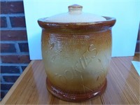 Red Wing cat tail cookie jar, tan, ink stamp