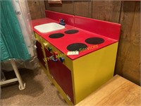 Childrens Toy Kitchen Set and Wooden Table