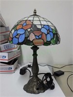 Modern Tiffany-style stained glass table lamp