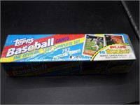 Factory sealed 1992 Topps baseball card set!