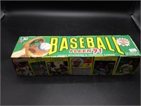 Topps 1991 baseball card complete set!