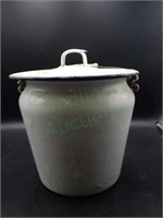 Vintage large enamel coated handled bucket w/lid!