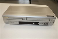 Sylvania VHS/DVD/CD Player SSD803