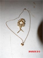 BROACH/CHARM COCO CLOCK & NECKLACE