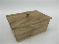 6"x5"x3" Wood Lidded Nivala Finlan Box W/ Contents