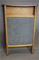 WOODEN WASH BOARD 14X25 GALVANIZED BOARD