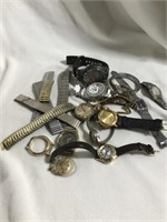 Lot of miscellaneous watches and watch pieces