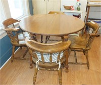 VINTAGE DROP LEAF TABLE W/4 CHAIRS