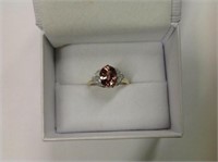 14k yellow gold Sapphire & Diamond Ring features 1