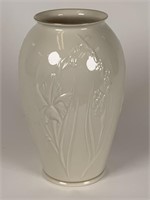 Lenox Masterpiece Medium Iris vase
