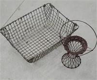 2 Wire baskets