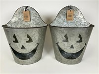 2 Metal jack-o’-lantern half wall bucket