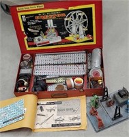 Toy machine shop and erector set