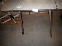 40's Formica drop leaf table