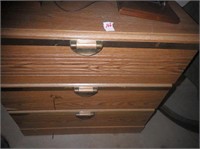 3 - drawer chest