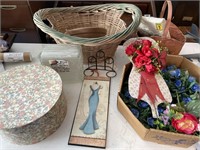 Baskets, Wreath, and More Home Decor