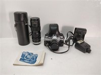 Cannon Camera with flash and accessories