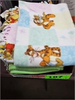 2 WHINNIE THE POOH CRIB BLANKETS