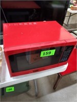 MONTGOMERY WARD RED MICROWAVE OVEN