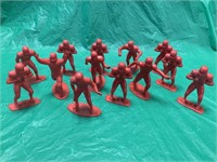 (13) EARLY MARX MOLDED PLASTIC FOOT BALL PLAYERS