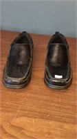 NEW PAIR OF MEN'S SIZE 12W DR SCHOLL'S SHOES