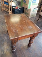 Solid Wood End Table With Turned Legs *