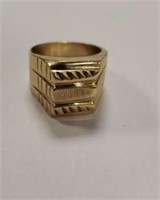 Men's Gold Plated  Ring Size 18