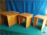 Lot of 3 side wood telescopic tables