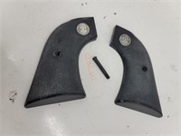 Revolver Pistol hand grips