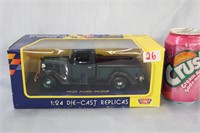 1:24 1937 Ford Pick Up Die Cast Replica