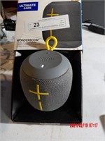 ULTIMATE EARS BLUETOOTH SPEAKER WORKS AS IS