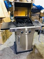 Char Broil gas BBQ  w / cover