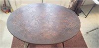 Carved oval table w/ carved legs