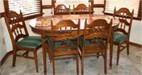 Kitchen Table w/leaf & 6 Chairs