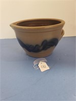 BLUE STONEWARE POURING BOWL MED MAPLE CITY POTTERY