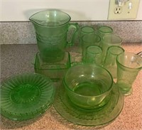18 pieces green depression glass, including