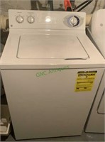 GE clothes washer - eight cycles, two wash, spin