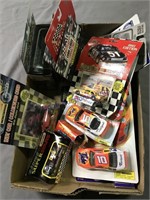 ASSORTED SMALL CARS, CARDED OR IN BOXES