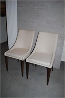 PAIR OF WHITE SIDE CHAIRS