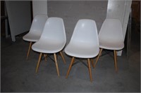 SET OF 4 WHITE PLASTIC MID CENTURY STYLE CHAIRS