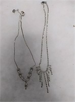 2 vintage necklaces