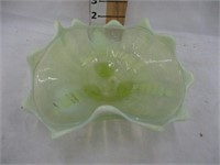 7 1/2" Northwood Opalescent Vaseline Glass Bowl