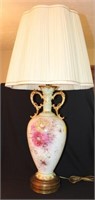 PORCELAIN TABLE LAMP WITH FLORAL MOTIF