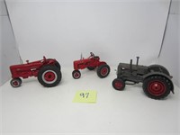 Case Tractor, Farmall B, Farmall 300