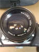 Nikon Nikkormat Camera With Accessorises & Bag