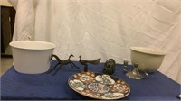 Pfaltzgraff  ceramic bowl and assorted decorations